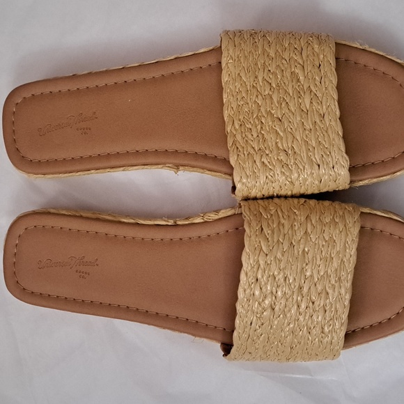 Universal Thread summer slides - Picture 2 of 10